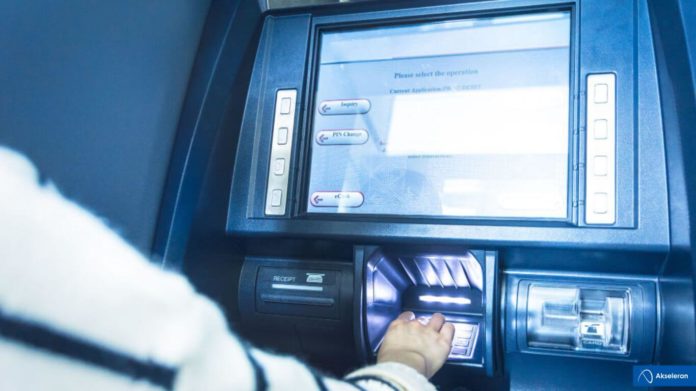 Perbedaan ATM dan Rekening